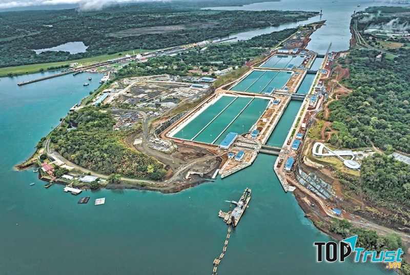 Kênh đào Panama nổi tiếng thế giới