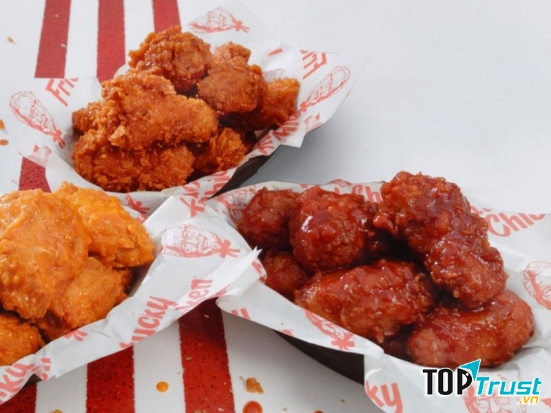 Chất lượng dịch vụ của KFC khá tốt, món ăn chất lượng và an toàn, ngoài ra không gian của quán cũng khá sạch sẽ và thoải mái