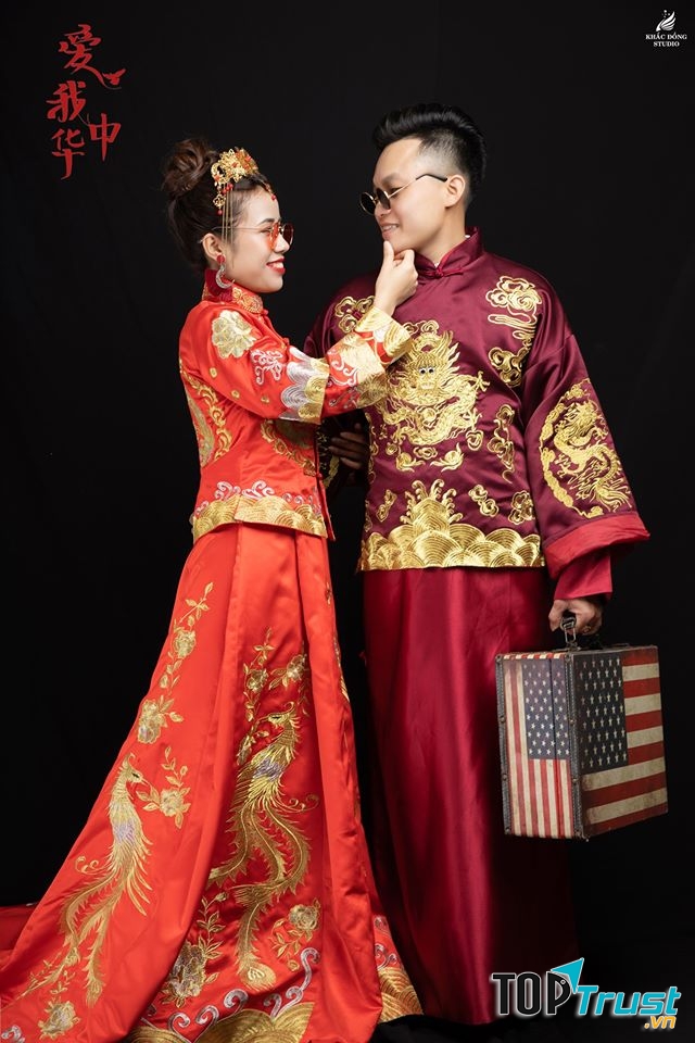 Khắc Đồng Studio