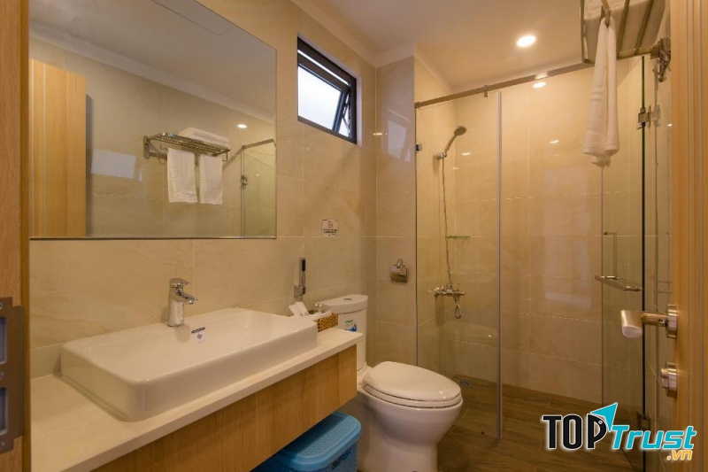 Khách sạn AHA Residence.