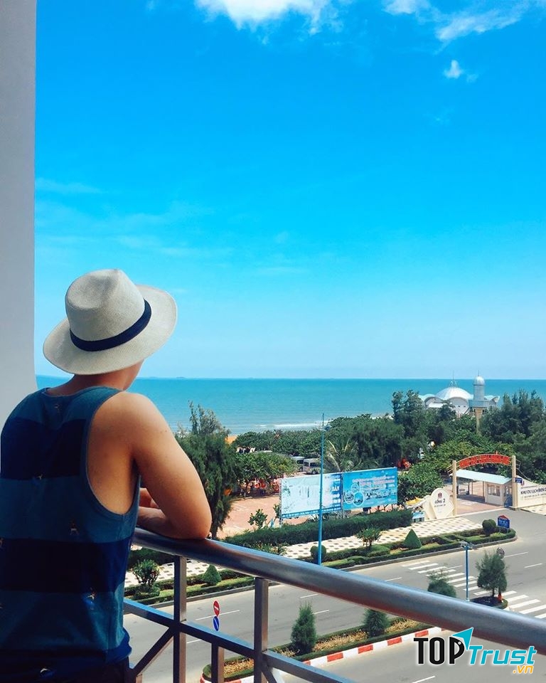 Khách sạn Dic Star