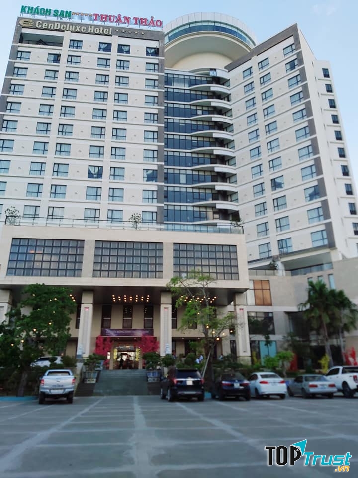 Khách Sạn CenDeluxe