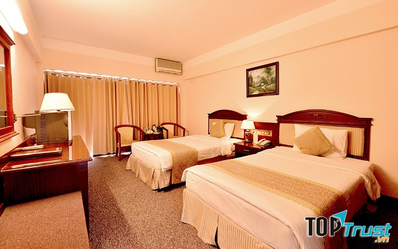 Phòng đôi rộng rãi Grand Hạ Long Hotel