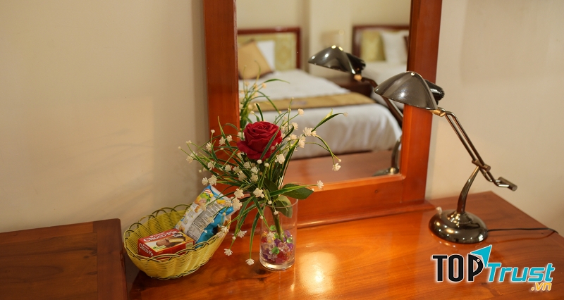 Khách sạn Dạ Hương