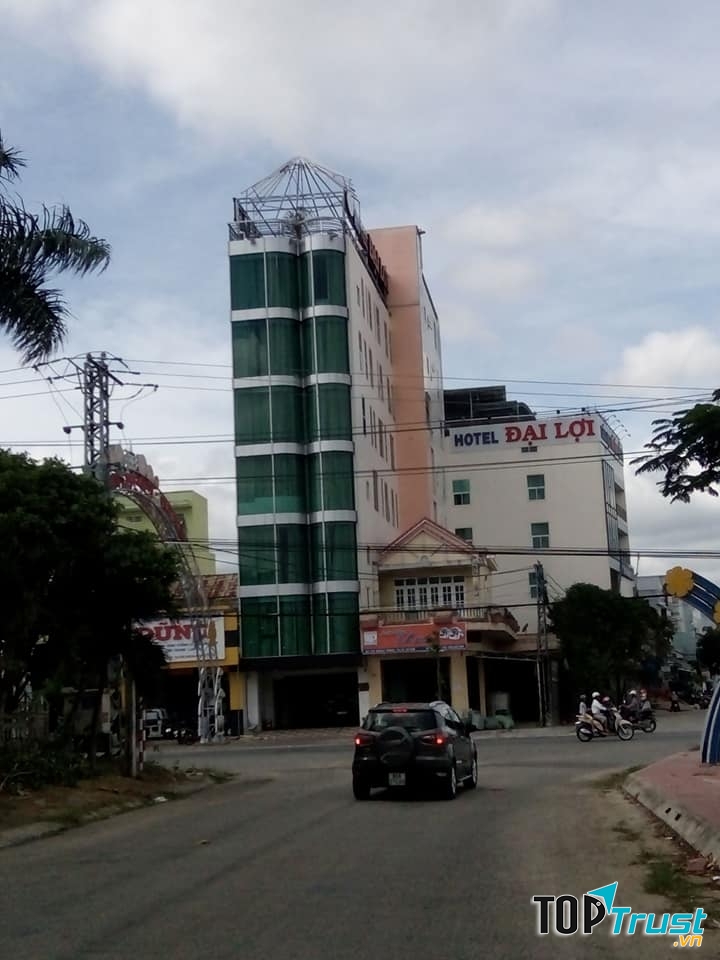 Khách sạn Đạt Lợi