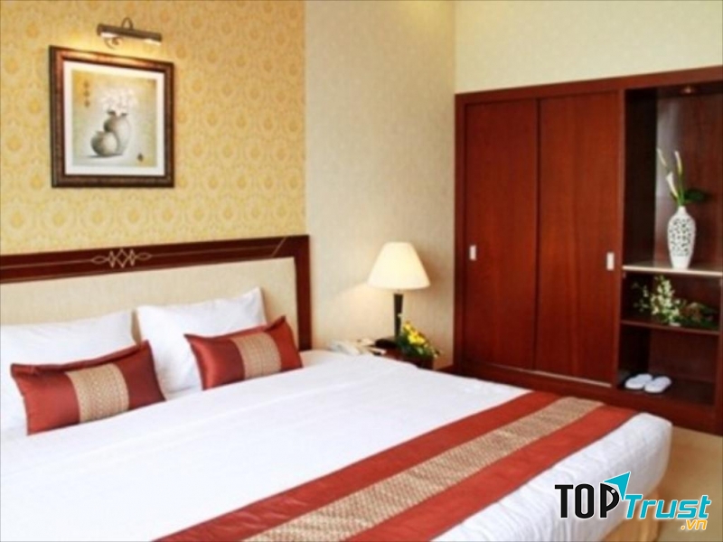 Khách sạn Đồng Khánh