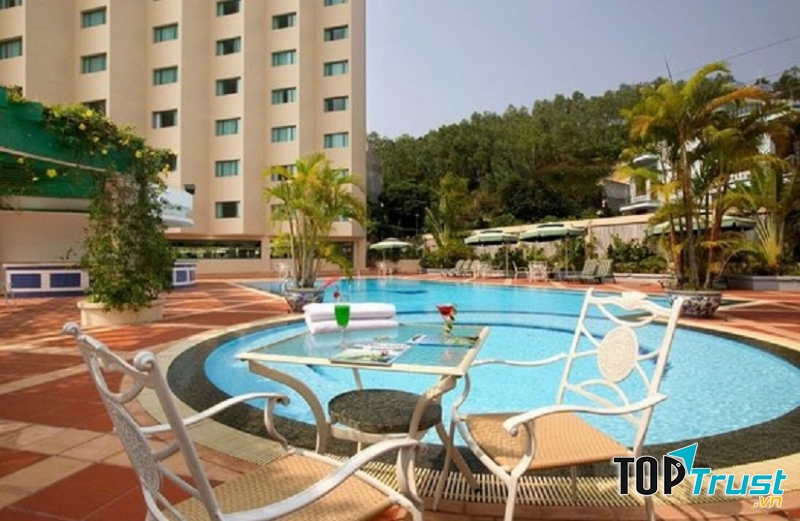 Khách sạn Hạ Long Plaza