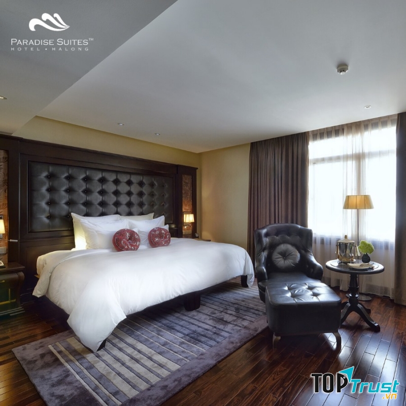 Khách sạn Halong Paradise Suites