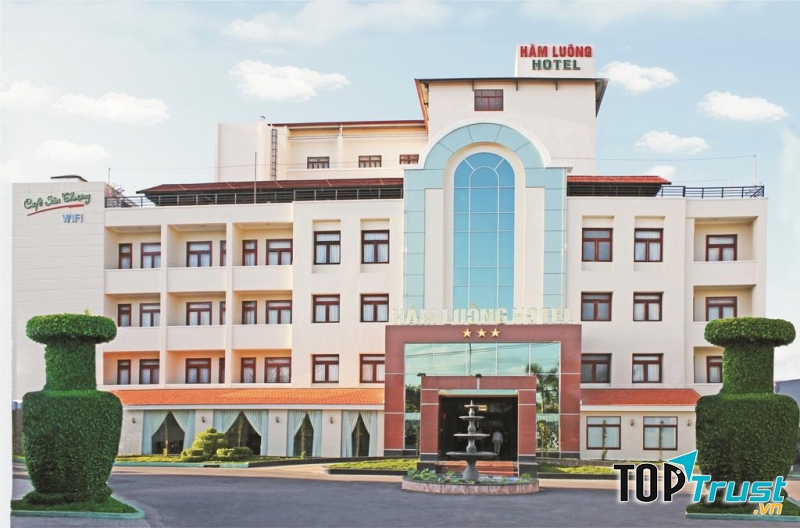 Khách sạn Hàm Luông