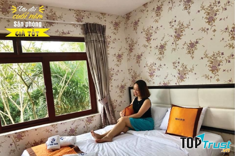 Khách sạn Hồ Mây (Ho May resort)