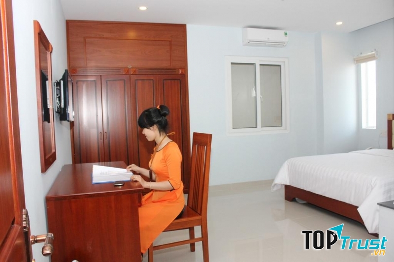 Khách sạn Hoàng Ngọc
