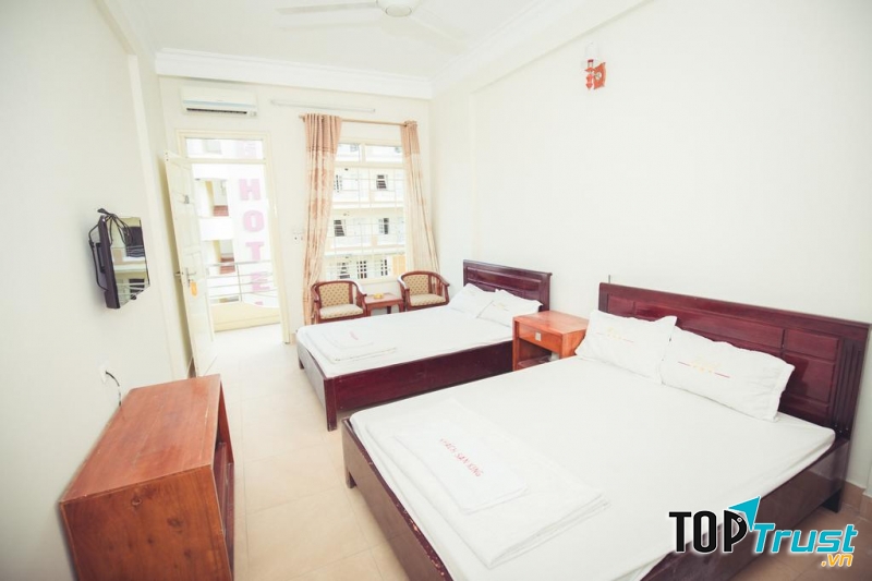 Khi bước chân vào những phòng nghỉ này du khách sẽ thấy thích thú với không gian thoáng mát, nội thất hiện đại cùng ban công lộng gió nhìn ra biển