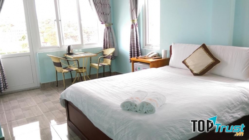 Không gian phòng sáng sủa, thông thoáng, dễ chịu và cực kỳ yên tĩnh