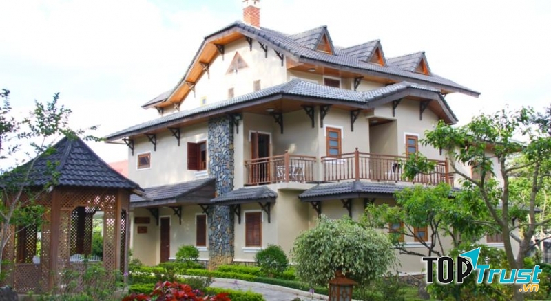 Khách sạn Monet Garden Villa là một khu nghĩ dưỡng sang trọng  đạt tiêu chuẩn 4 sao Quốc tế,