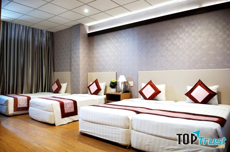 Khách sạn New Waves