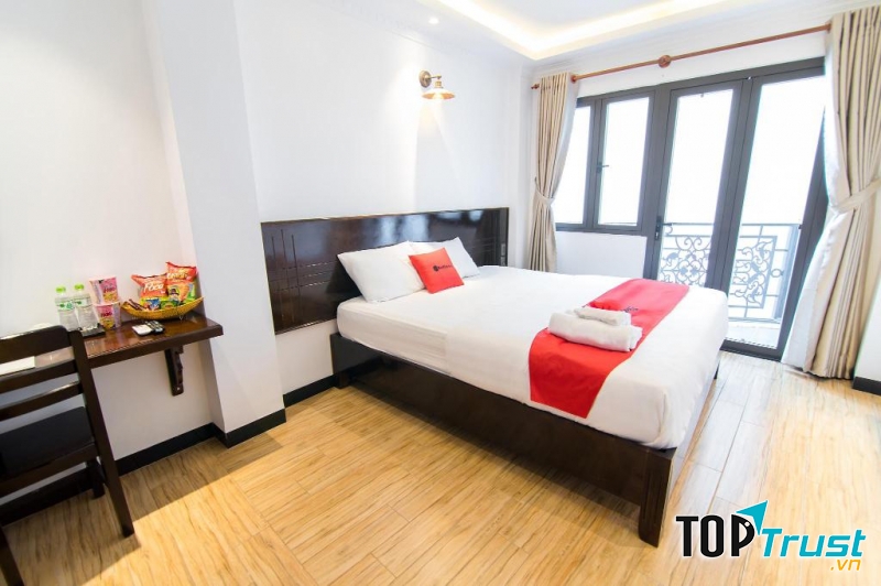 Khách sạn RedDoorz Plus.