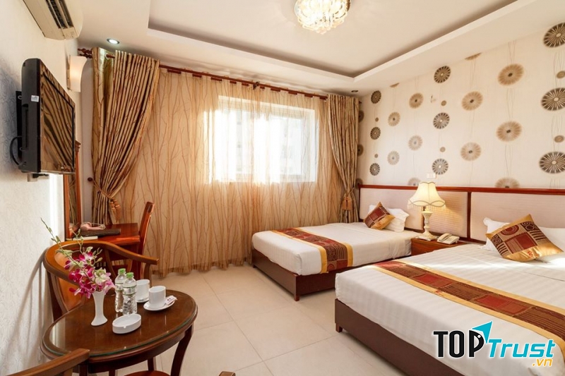 Khách sạn Romeliess