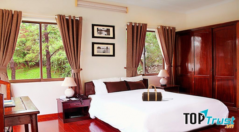 Khách sạn Sài Gòn Hạ Long