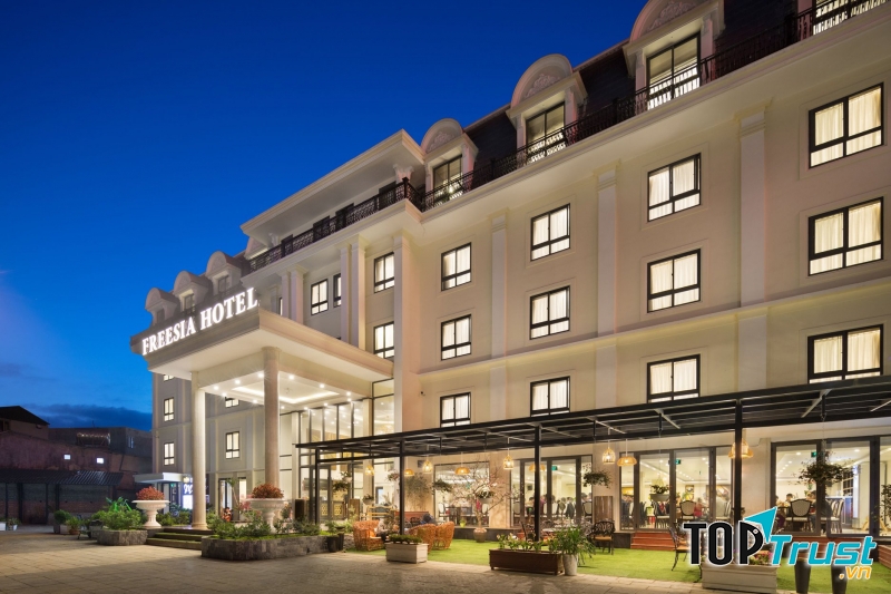 Khách Sạn Sapa Freesia