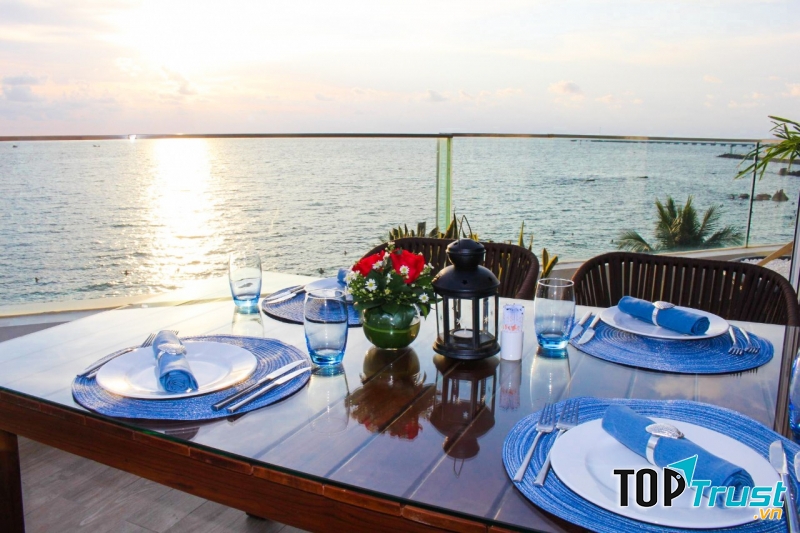 Khách sạn Seashells Phu Quoc Hotel & Spa