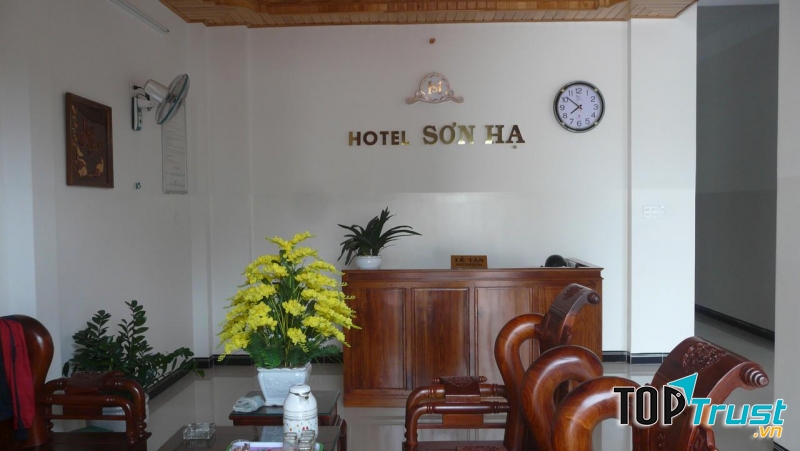Khách sạn Sơn Hạ