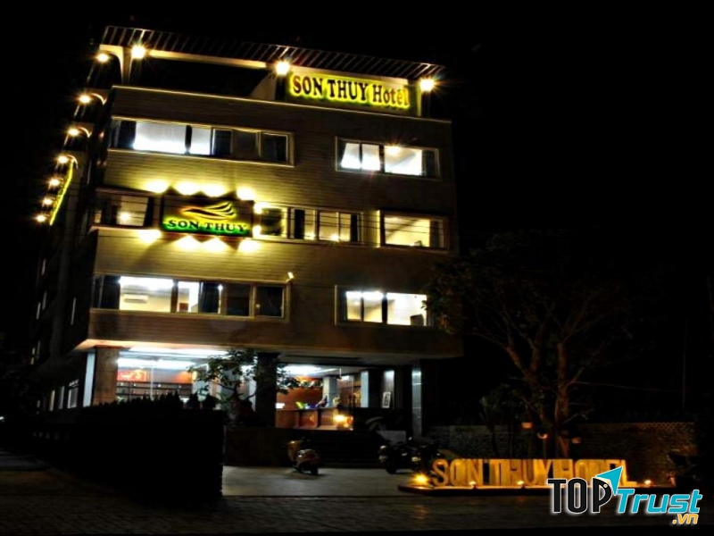 Khách sạn Sơn Thủy