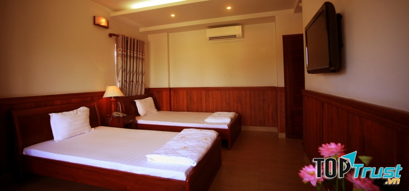 Khách sạn Sơn Thủy