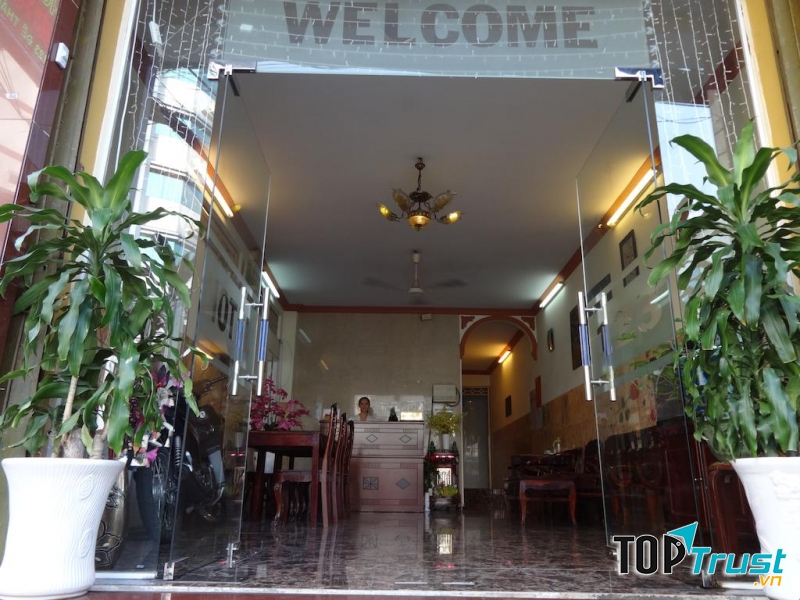 Khách sạn Sơn Tùng