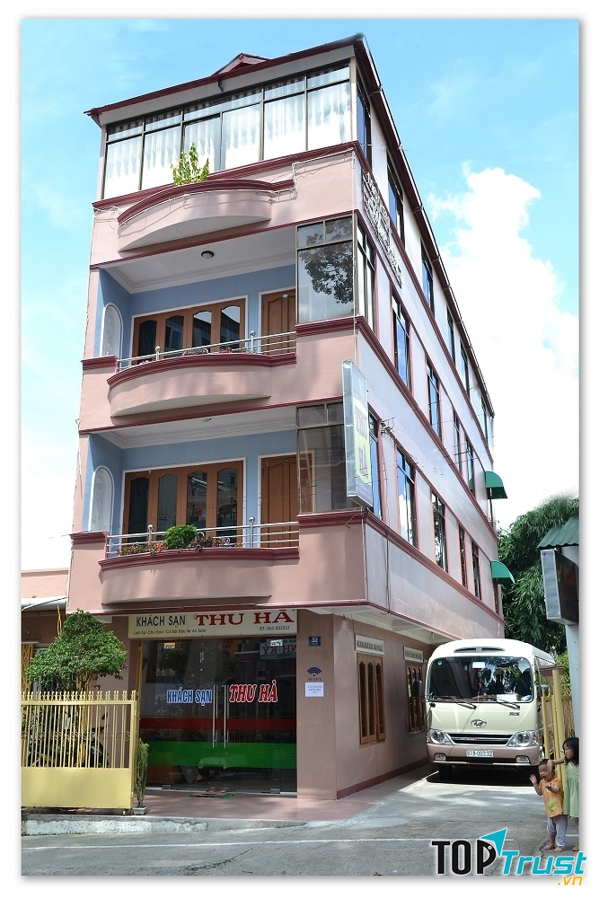 Khách sạn Thu Hà tọa lạc ở 32 Phan Bội Châu, Đà Lạt