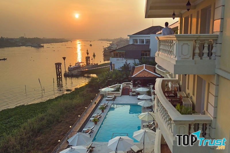 Khách sạn Victoria