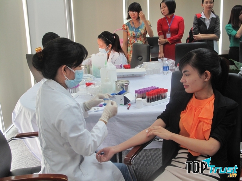 Duy trì thói quen kiểm tra các thông số sức khỏe 6 tháng/lần.