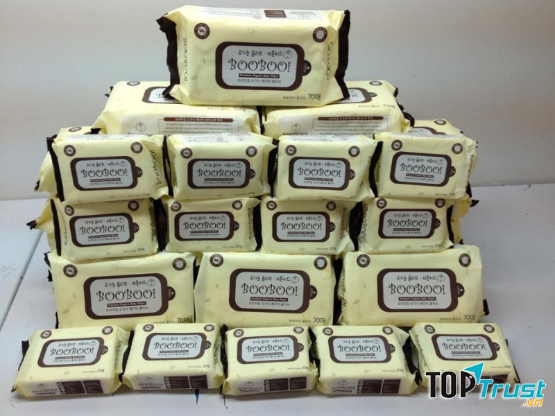 Khăn giấy ướt hữu cơ BOOBOOi