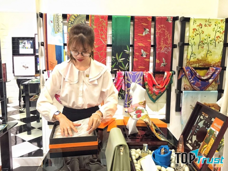 Lụa tơ tằm Nha Silk