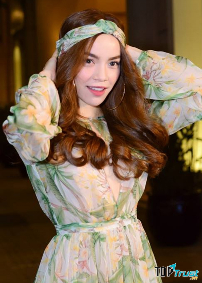 Khăn turban tạo vẻ đẹp hiện đại