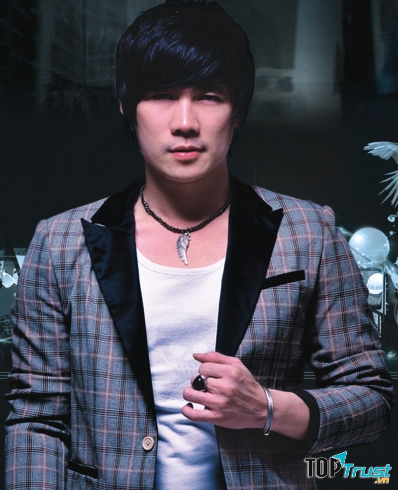 Ca sĩ Khánh Phương