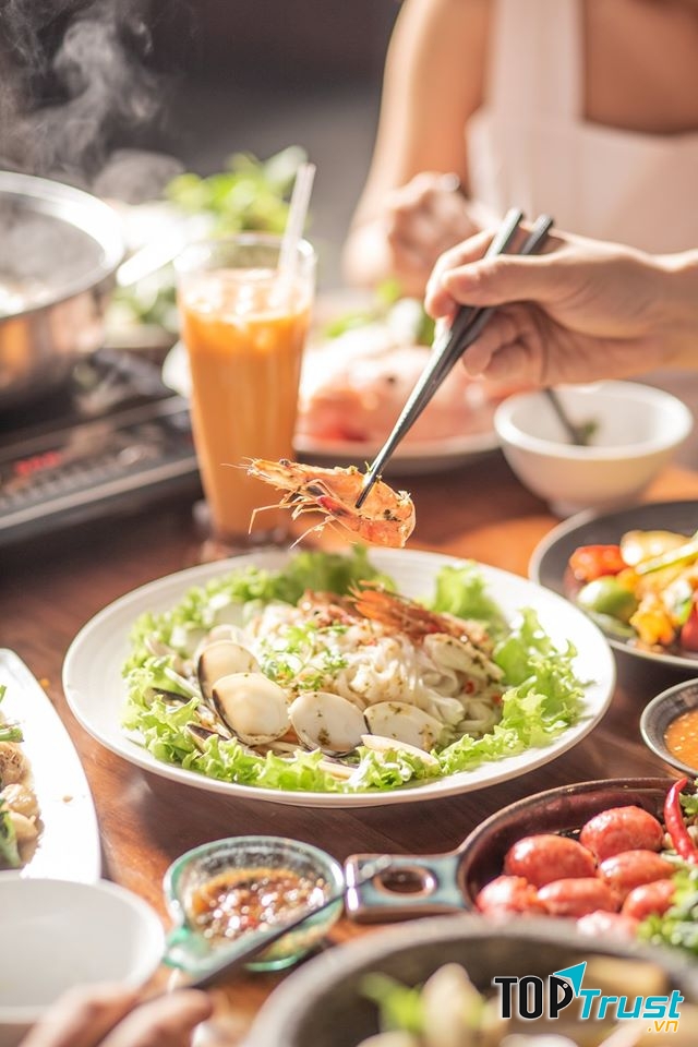 Món ăn tại Khao Lao