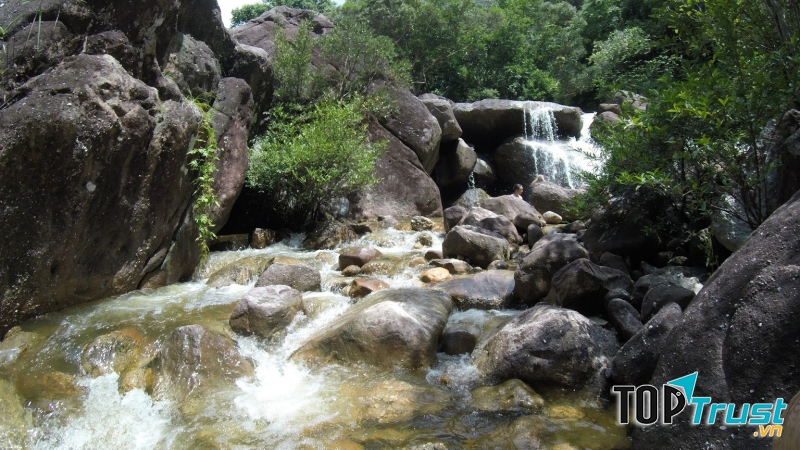 Du lịch sinh thái Khe Lim