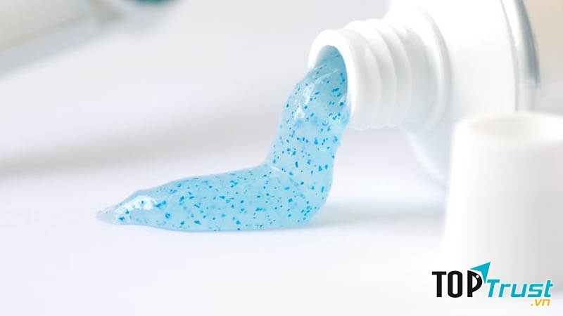 Khi bị ong đốt: