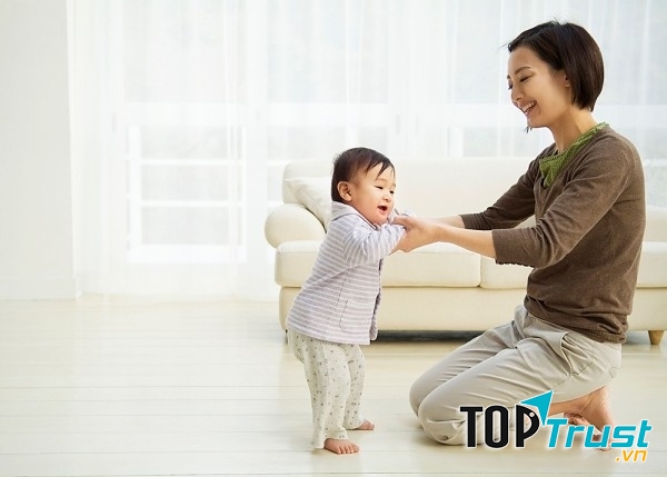 Dìu con từng bước đi