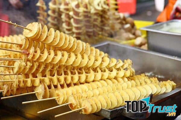 Khoai tây lốc xoáy Hweori Gamja