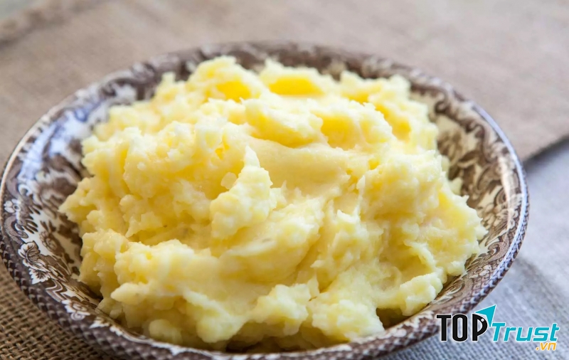 Khoai tây và sữa tươi