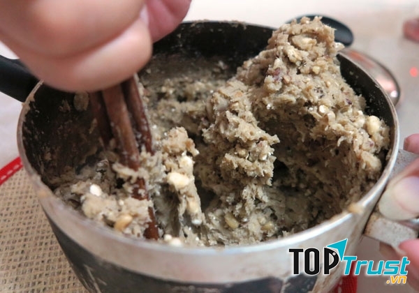 Xéo khoai phải thật kĩ thì khoai mới ngon