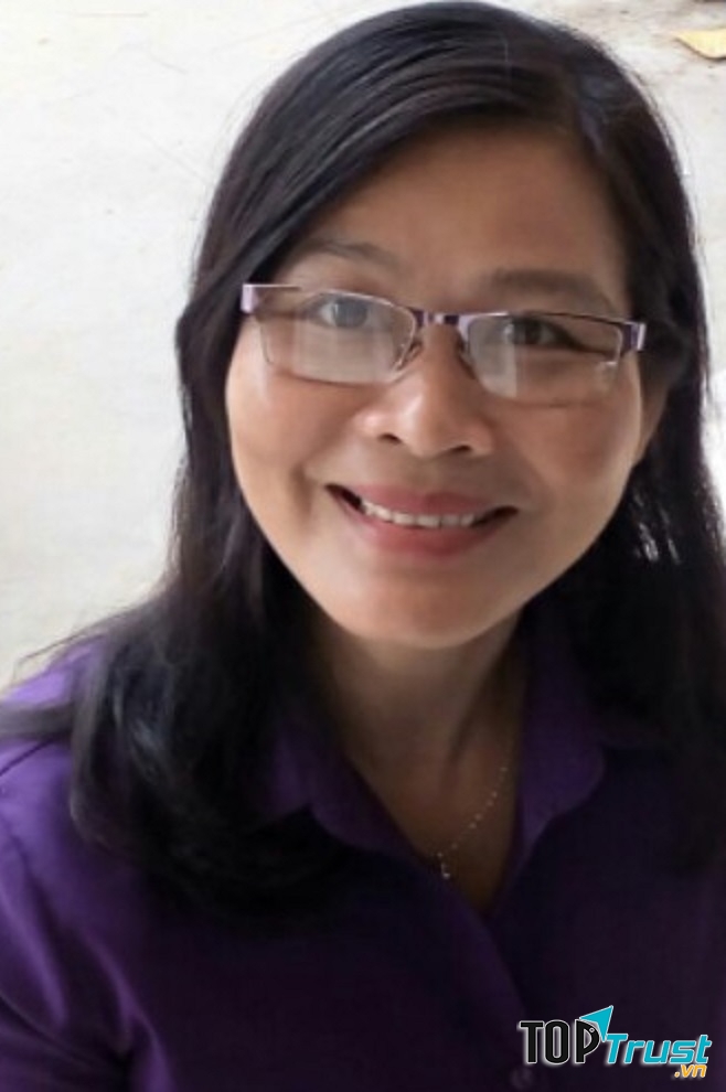 Ảnh chân dung tác giả Hương Tràm