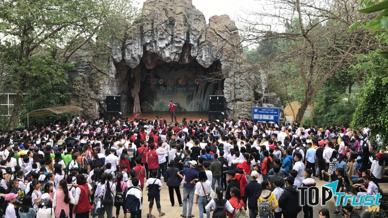Khoang Xanh Suối Tiên