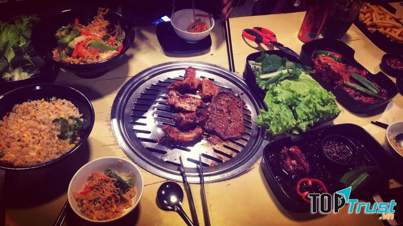 Đến với Khói BBQ thực khách luôn tấm tắc vì đồ nướng ở đây cực kì ngon, tẩm ướp vừa miệng