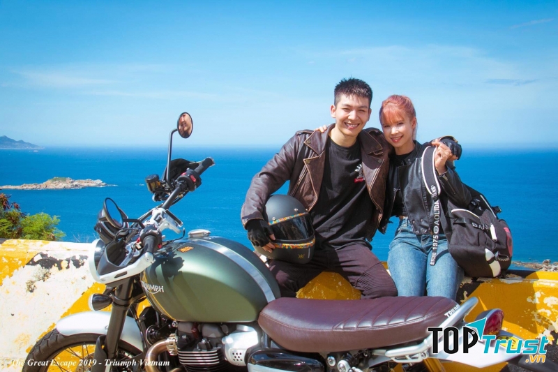 Trang facebook cá nhân với hơn 10 triệu người theo dõi