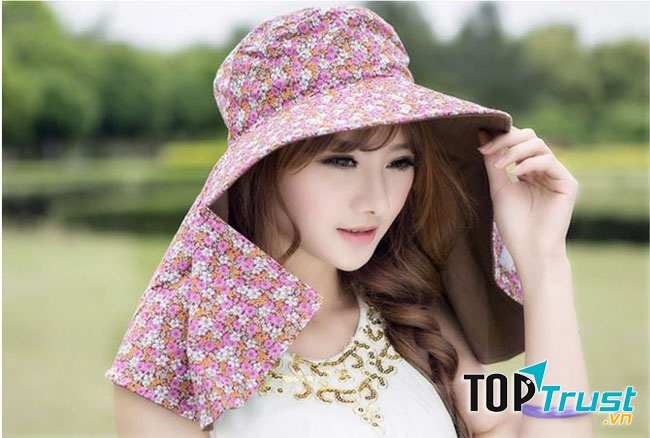 Để tóc tiếp xúc trực tiếp với ảnh nắng mặt trời sẽ làm hỏng tóc