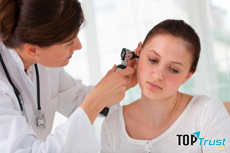 Không khám tai định kì nên khó phát hiện các bất thường