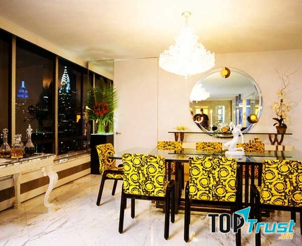 Không đặt gương trong nhà bếp