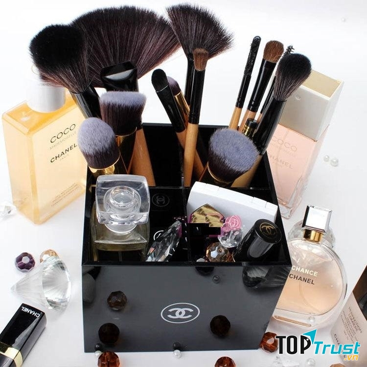 Không nên kết hợp nước hoa với quá nhiều mùi hương